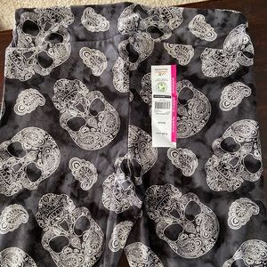 Silver Scull Print Leggings Size XS
